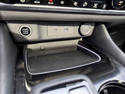 Used 2023 Nissan Rogue Platinum w/ Platinum Premium Package image 22