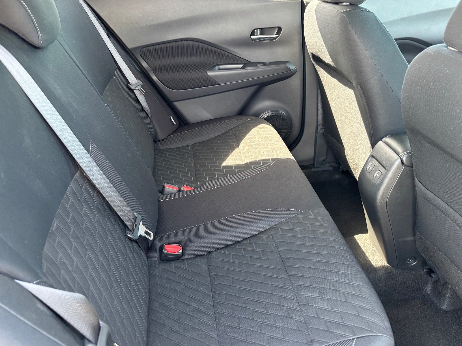 Used 2024 Nissan Kicks SV FWD image 29