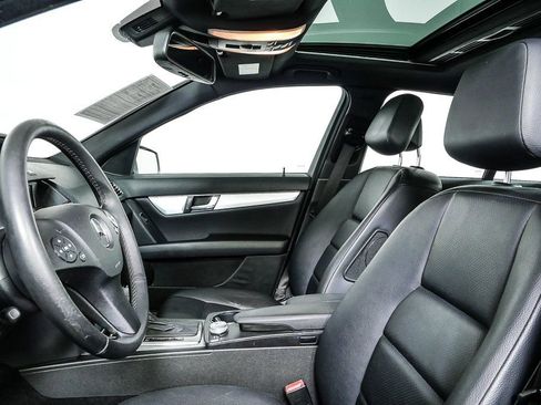Used 2011 Mercedes-Benz C 300 Sedan image 5