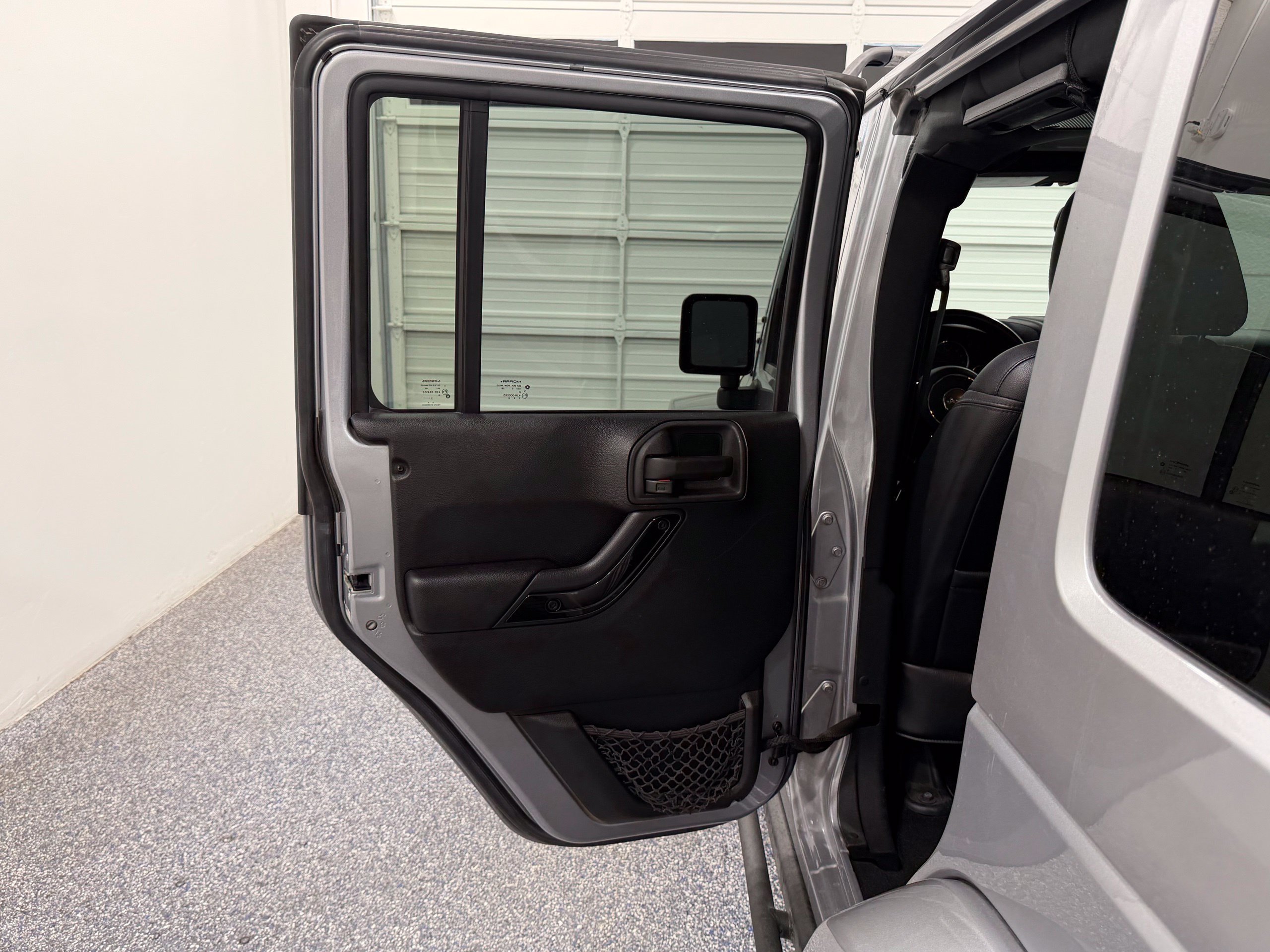 Used 2015 Jeep Wrangler Unlimited Sahara AWD/4WD image 22