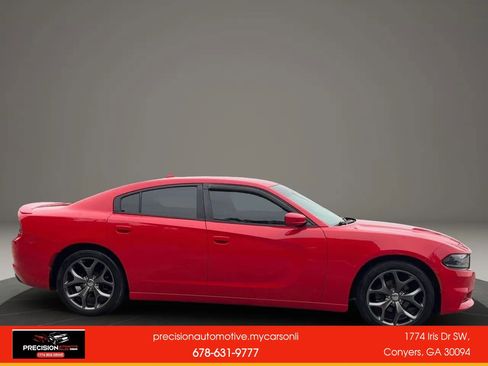 Used 2015 Dodge Charger SXT RWD image 7