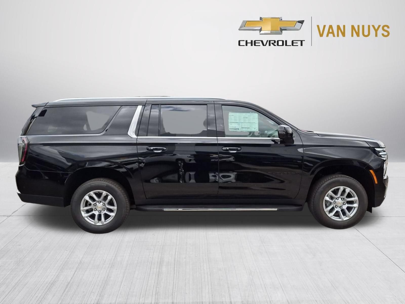 New 2026 Chevrolet Suburban LT w/ Comfort Package RWD image 3
