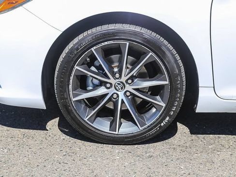 Used 2015 Toyota Camry XSE w/ Moonroof Package FWD image 11