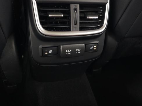 Used 2022 Subaru Outback Touring image 32