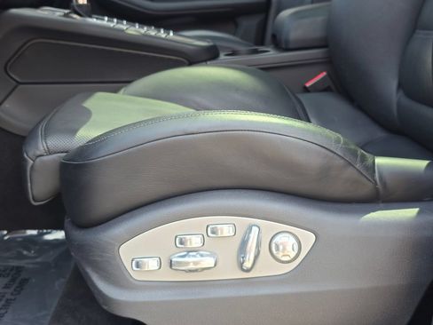 Used 2015 Porsche Macan S AWD/4WD image 33