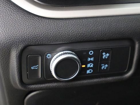 Used 2021 Ford Explorer XLT RWD image 23