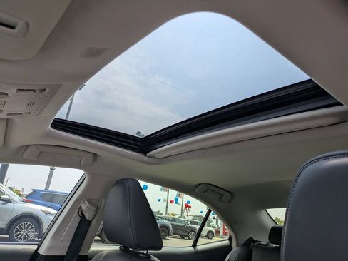 Used 2019 Lexus IS 300 AWD w/ Navigation Package image 20