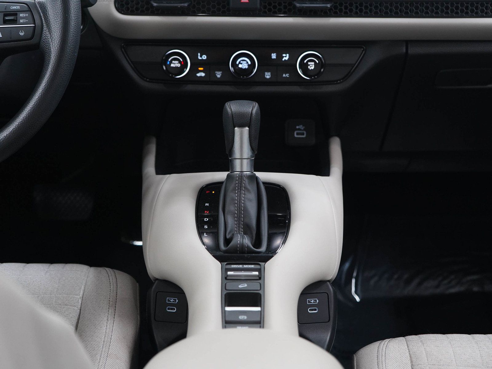 Used 2024 Honda HR-V LX image 16