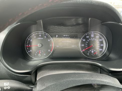 Used 2022 Kia Forte GT w/ GT Technology Package FWD image 19