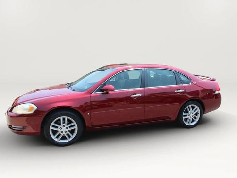 Used 2008 Chevrolet Impala LTZ FWD image 5