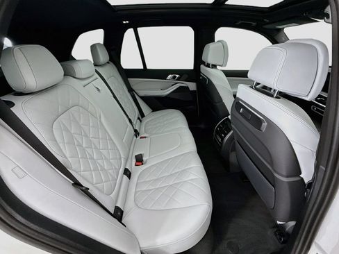 Certified 2025 BMW X5 xDrive40i AWD/4WD image 21