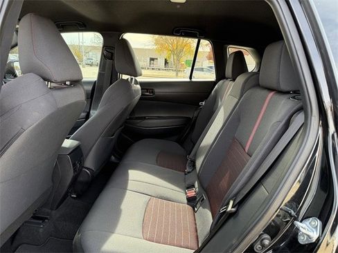 Used 2024 Toyota Corolla Cross SE image 25