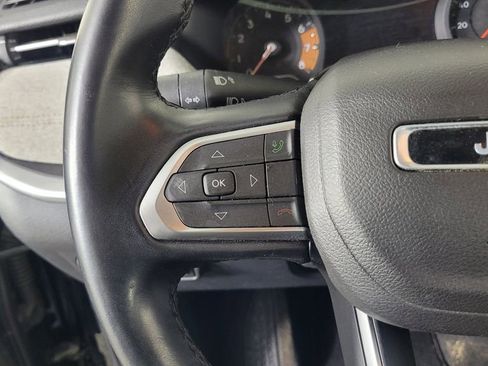 Used 2022 Jeep Compass Latitude image 16