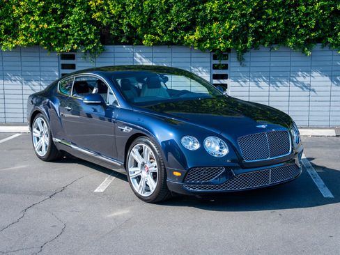 Used 2016 Bentley Continental GT image 12