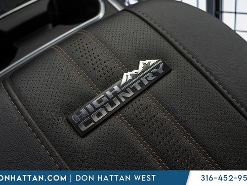 Used 2025 Chevrolet Silverado 2500 High Country w/ High Country Premium Package AWD/4WD image 16
