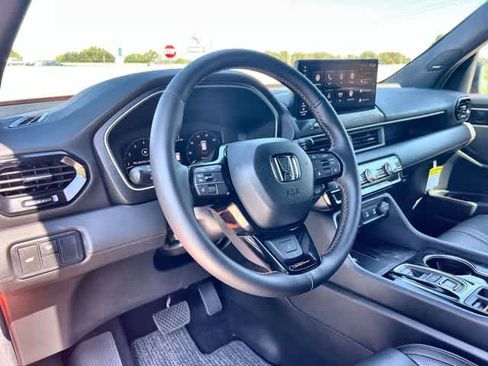 Used 2026 Honda Passport TrailSport Elite image 15