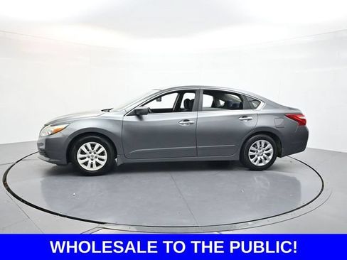 Used 2016 Nissan Altima 2.5 S w/ Power Driver Seat Package FWD image 4