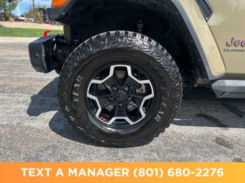 Used 2020 Jeep Gladiator Rubicon AWD/4WD image 9