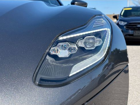 Used 2018 Aston Martin DB11 V12 image 10