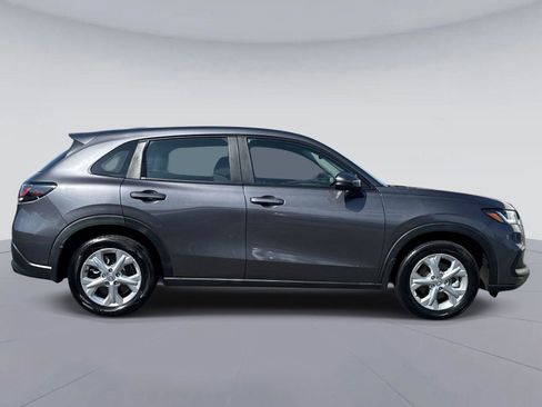 Certified 2023 Honda HR-V LX image 2