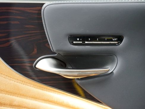 Used 2024 Lexus LS 500 w/ Interior Upgrade Package RWD image 35
