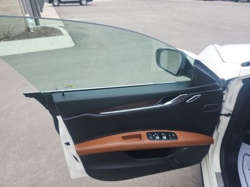 Used 2018 Maserati Ghibli S Q4 image 18