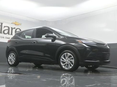 New 2027 Chevrolet Bolt LT w/ Comfort Package FWD image 2