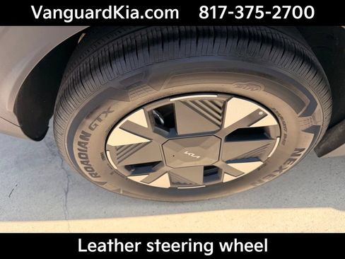 Certified 2026 Kia Sportage LX FWD image 10