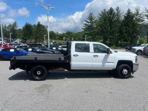 Used 2019 Chevrolet Silverado 3500 W/T w/ WT Convenience Package AWD/4WD image 2