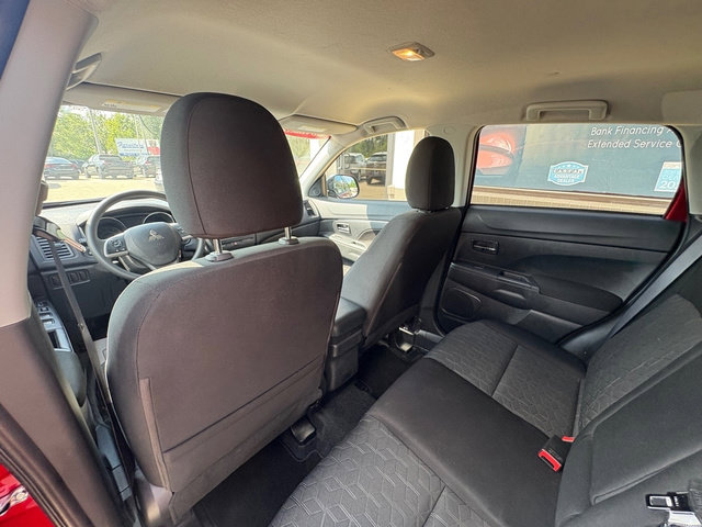Used 2025 Mitsubishi Outlander Sport ES AWD/4WD image 18