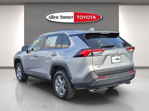 Used 2025 Toyota RAV4 XLE AWD/4WD image 8