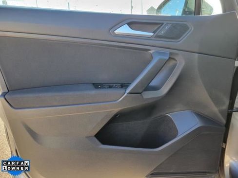 Used 2019 Volkswagen Tiguan S image 14