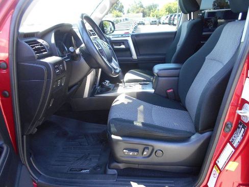 Used 2018 Toyota 4Runner SR5 AWD/4WD image 6