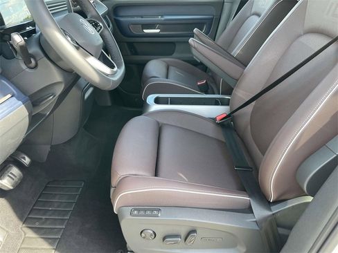 New 2025 Volkswagen ID. Buzz Pro S image 20