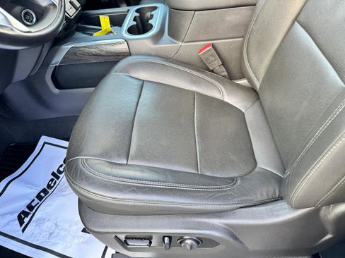 Used 2020 Chevrolet Silverado 1500 LTZ w/ LTZ Premium Package image 11