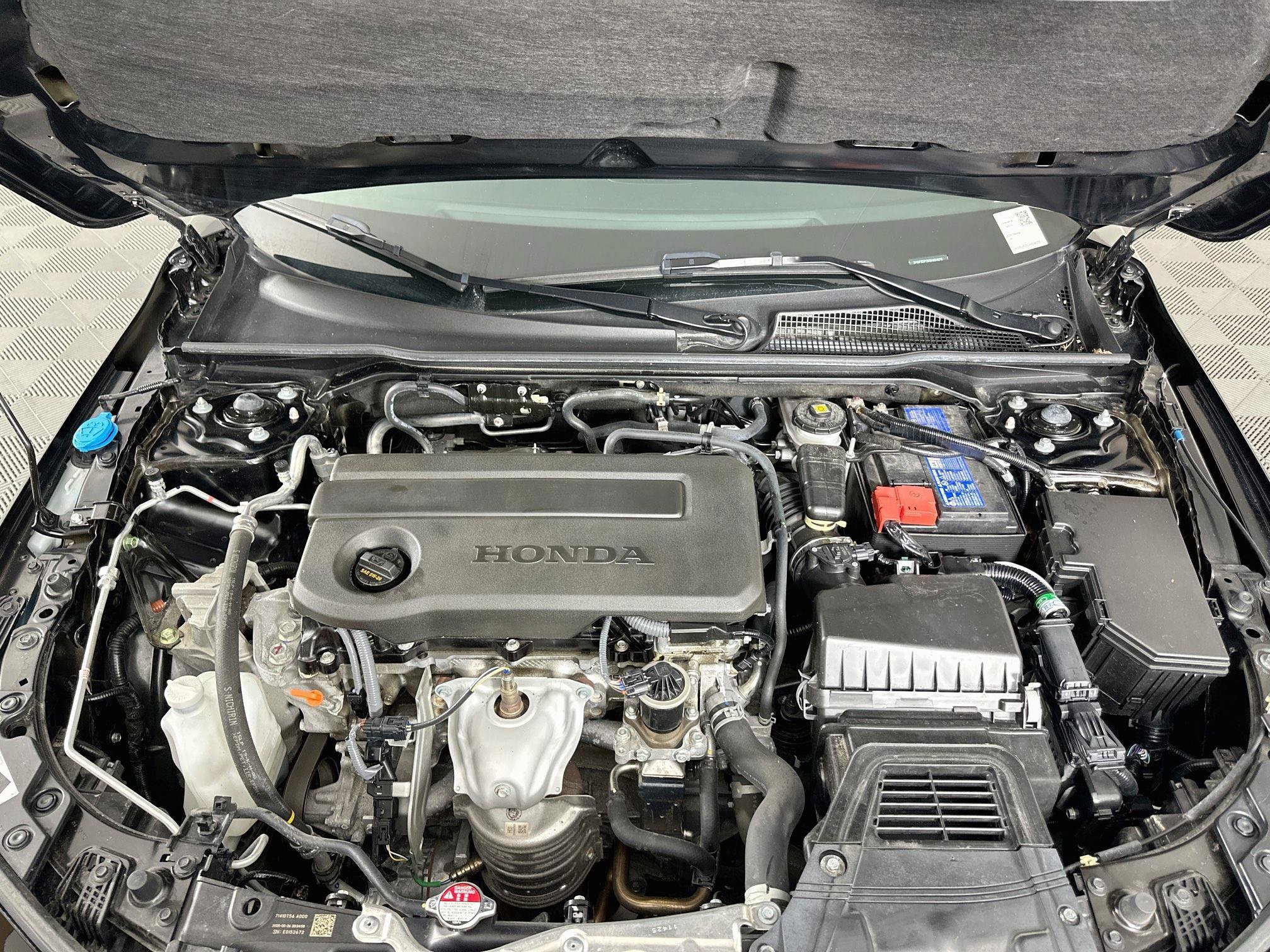 Used 2025 Honda Civic LX image 30