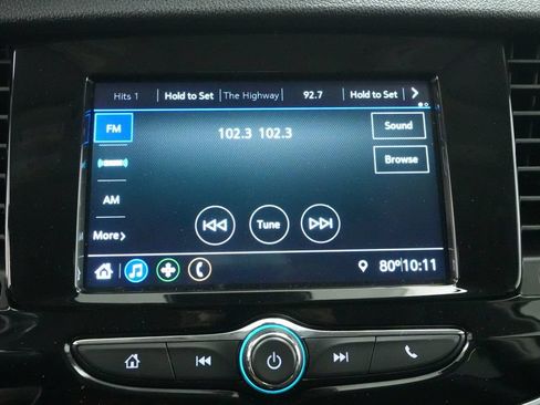 Used 2022 Buick Encore Preferred AWD/4WD image 30