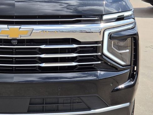 Used 2025 Chevrolet Tahoe LT AWD/4WD image 4