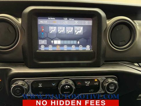 Used 2022 Jeep Wrangler Unlimited Sport image 28