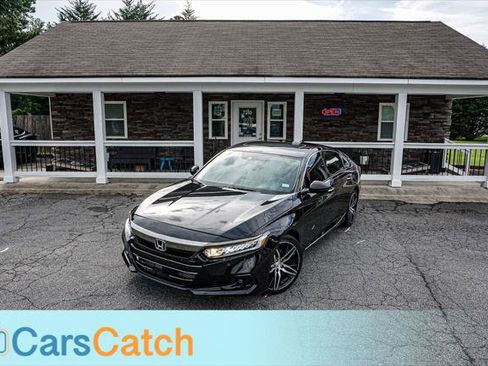 Used 2021 Honda Accord Touring image 2