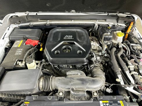 Certified 2023 Jeep Wrangler Unlimited Sahara w/ Cold Weather Group AWD/4WD image 36
