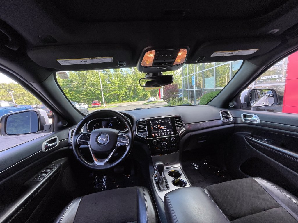 Used 2022 Jeep Grand Cherokee Laredo X AWD/4WD image 12