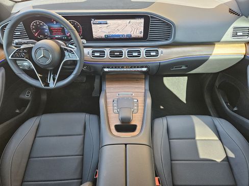 Certified 2025 Mercedes-Benz GLE 450 4MATIC image 25