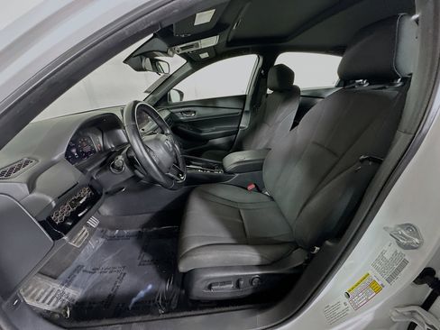 Used 2023 Honda Accord Sport image 12