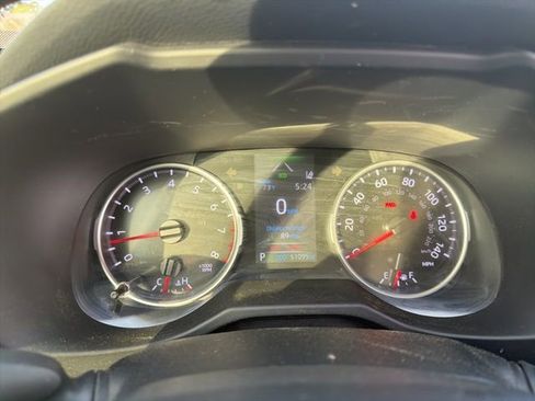 Used 2022 Toyota RAV4 LE image 15