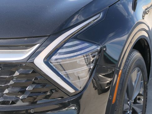 Used 2023 Kia Sportage SX Prestige image 9