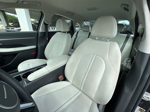 Used 2025 Hyundai Sonata SEL FWD image 50