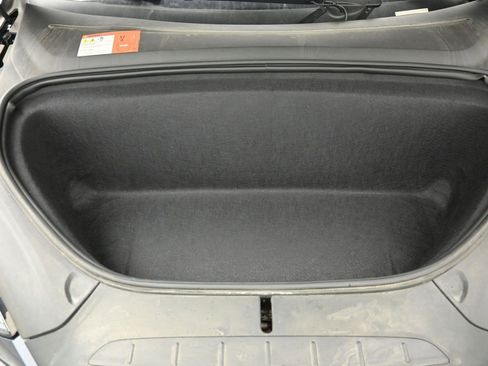 Used 2018 Tesla Model X 75D image 31