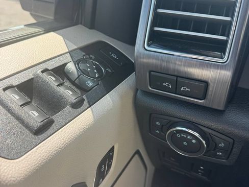 Used 2020 Ford F250 Limited AWD/4WD image 18
