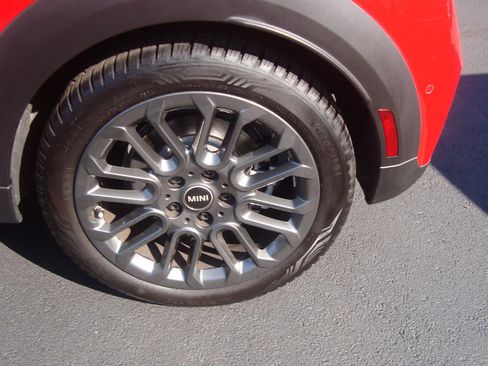 Used 2025 MINI Cooper S image 7